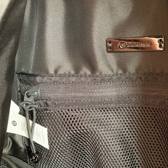 COPY - CityAdventure Backpack 17L Heritage 365 Camo Smoky Red Night Sea Multi l… - Picture 8 of 16